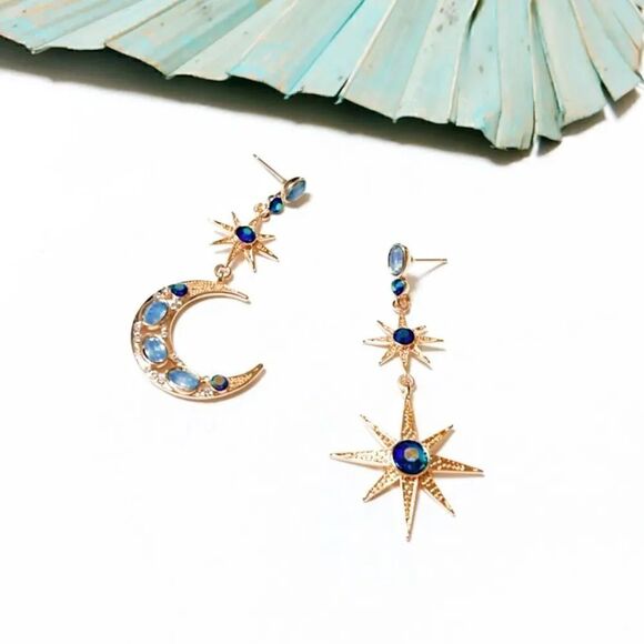 Free People Jewelry - Star dangle earrings  #532